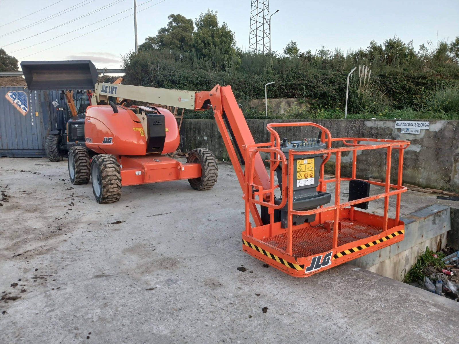 Plat.articulada Jlg