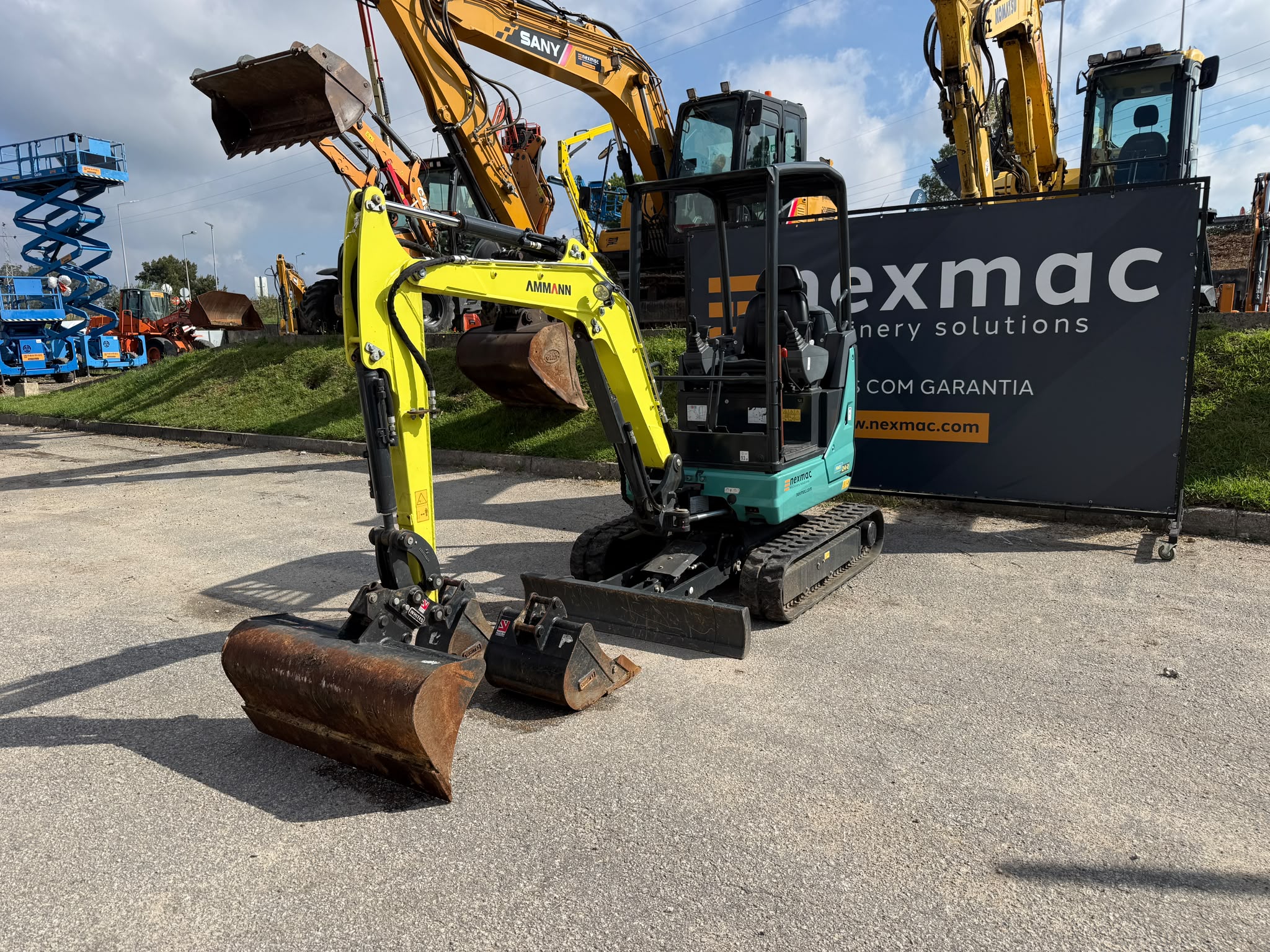 Mini-escavadora Ammann